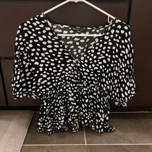 Low-cut t-shirt blouse from Shein